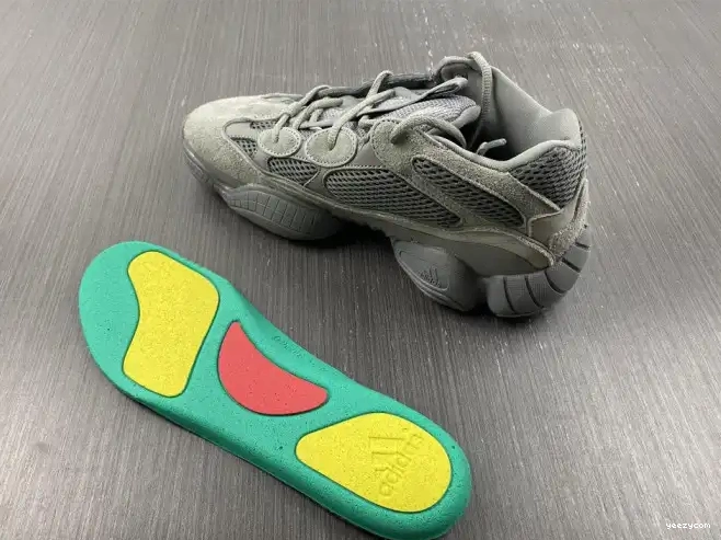 500 Adidas GW6373 Yeezy Granite 0624
